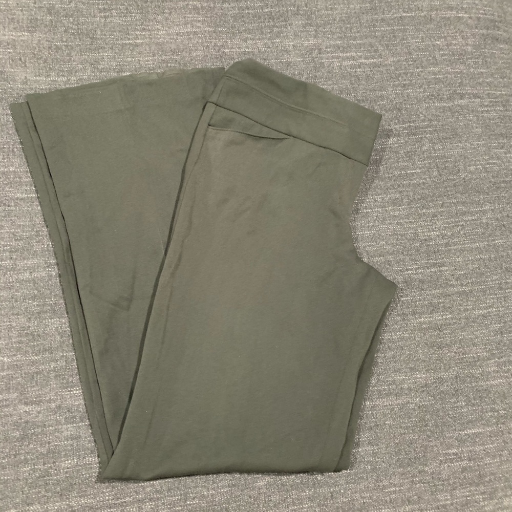 Pants - Picture 3 of 4